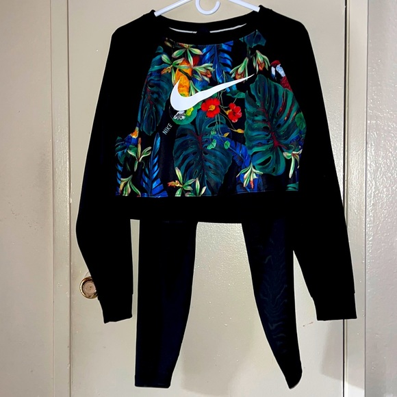 Nike Tropical set 🦋🌸☘️ - Picture 2 of 16